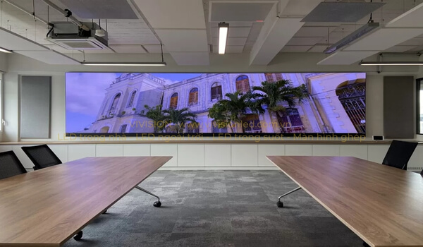 Xu hướng màn hình LED thay thế máy chiếu